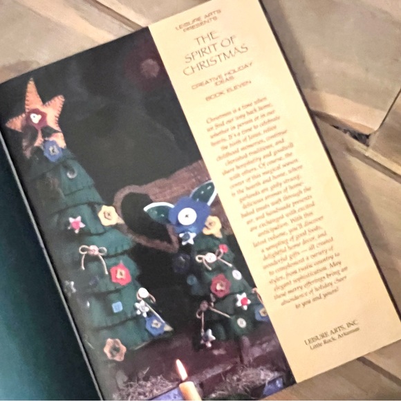 Vintage Hardcover Leisure Arts The Spirit of Christmas Books Craft and Recipes - Picture 4 of 11